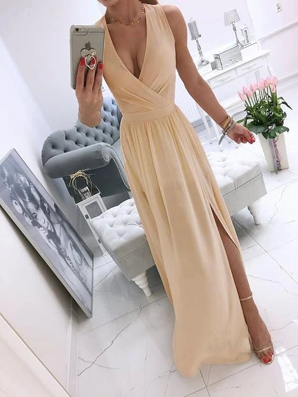 langes, fließendes Chiffonkleid mit seitlich geschlitztem V-Ausschnitt, schick