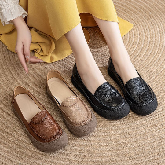 Schuhe mit weicher Sohle aus 100 % echtem Rindsleder.