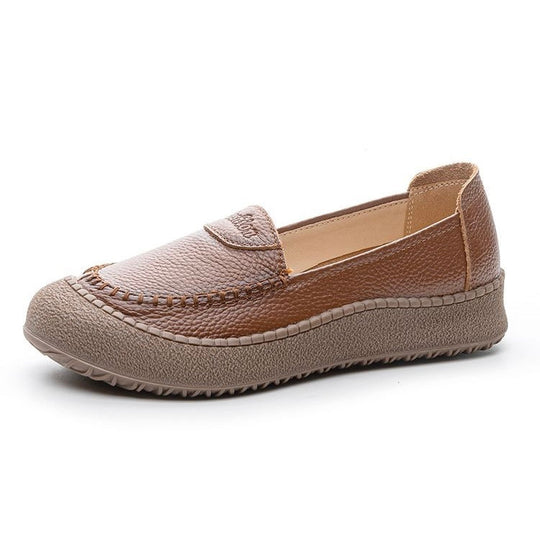 Schuhe mit weicher Sohle aus 100 % echtem Rindsleder.