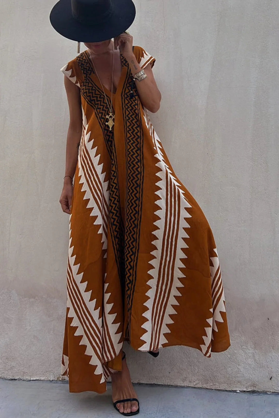 Trendiges, aztekisch inspiriertes Leberkleid für Damen