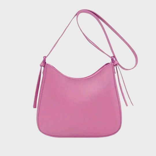 Schlichte und elegante Crossbody-Tasche im minimalistischen Design | Vegan