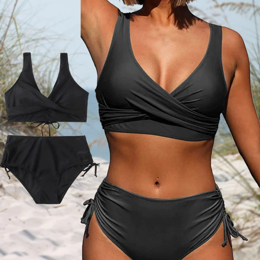 Bescheidener Bikini mit Hoher Taille