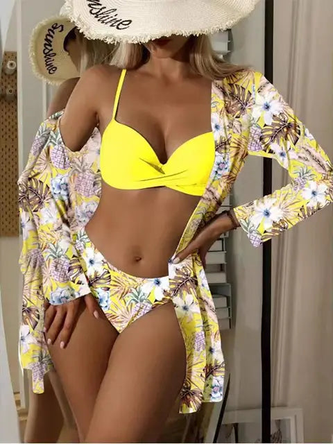 Stilvolles Bedrucktes Badeanzug Mit Cover-Up