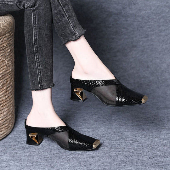 Mules de tacón grueso modernas