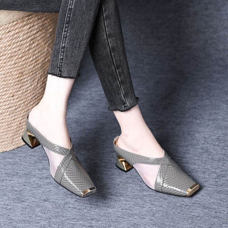 Mules de tacón grueso modernas