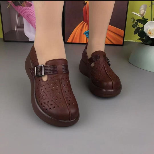 Zapatos de plataforma de piel calada