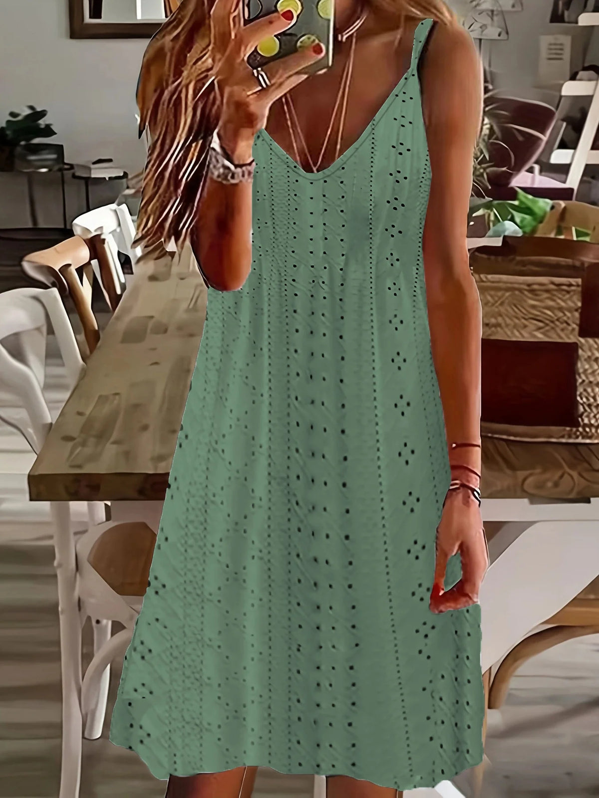 Damen Ärmelloses Sommerkleid mit dekorativem Lochmuster und V-Ausschnitt