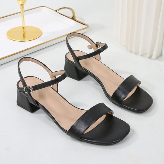 Sandalias de una tira de diseño sencillo