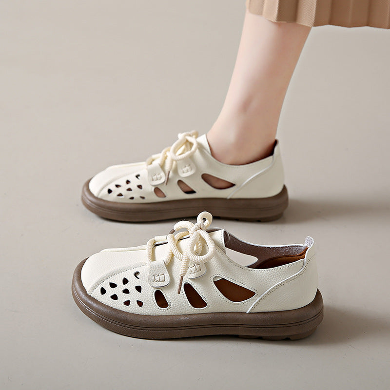Sandalias ligeras con diseño calado