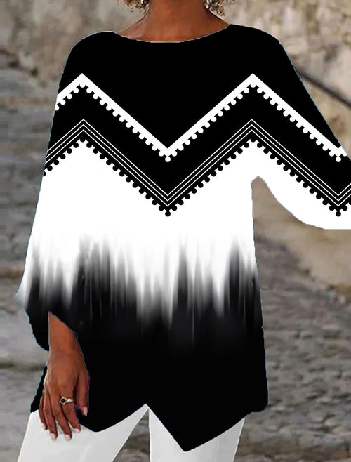Damen Oversize-Bluse mit modernem Chevron-Muster und Bumerangärmeln