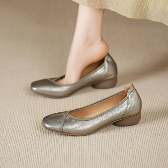 Zapatos de piel con punta cuadrada, corte bajo y suela suave