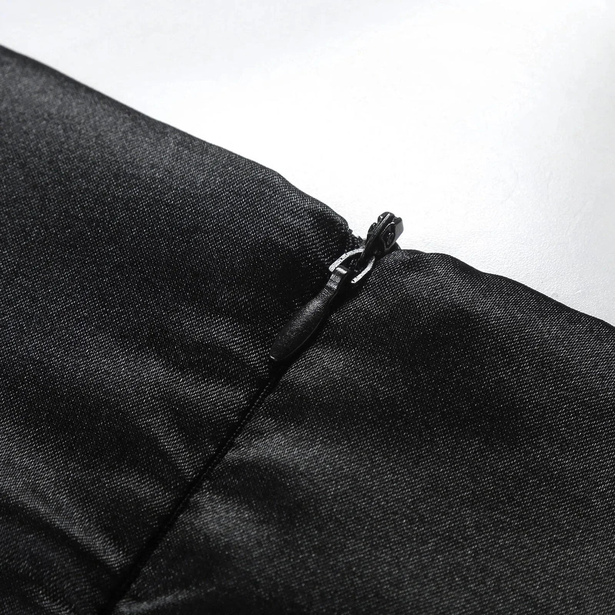 Elegantes Schwarz-Weiß Gradient Ärmelloses Patchwork Maxikleid