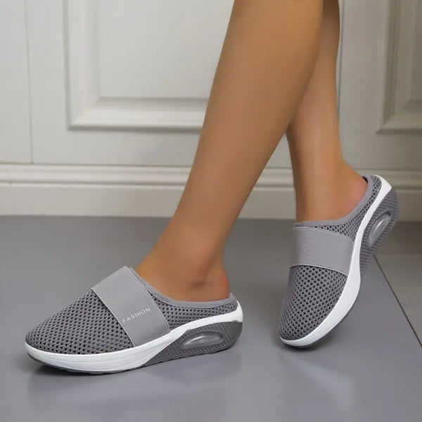Damen Slip-On-Slipper aus Mesh mit strukturierter Sohle