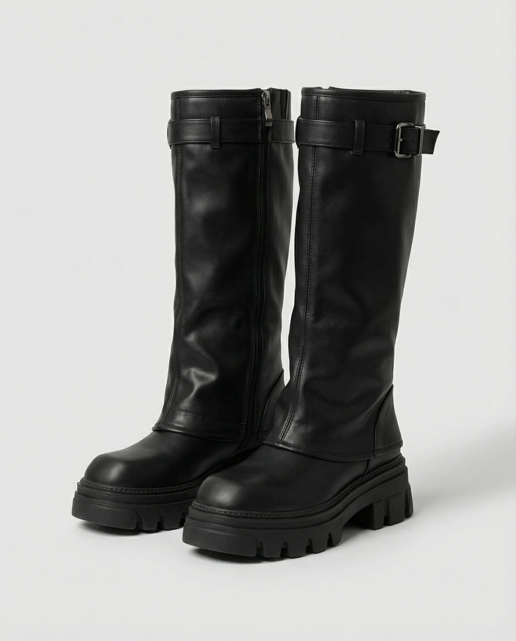 Kniehohe Plateaustiefel