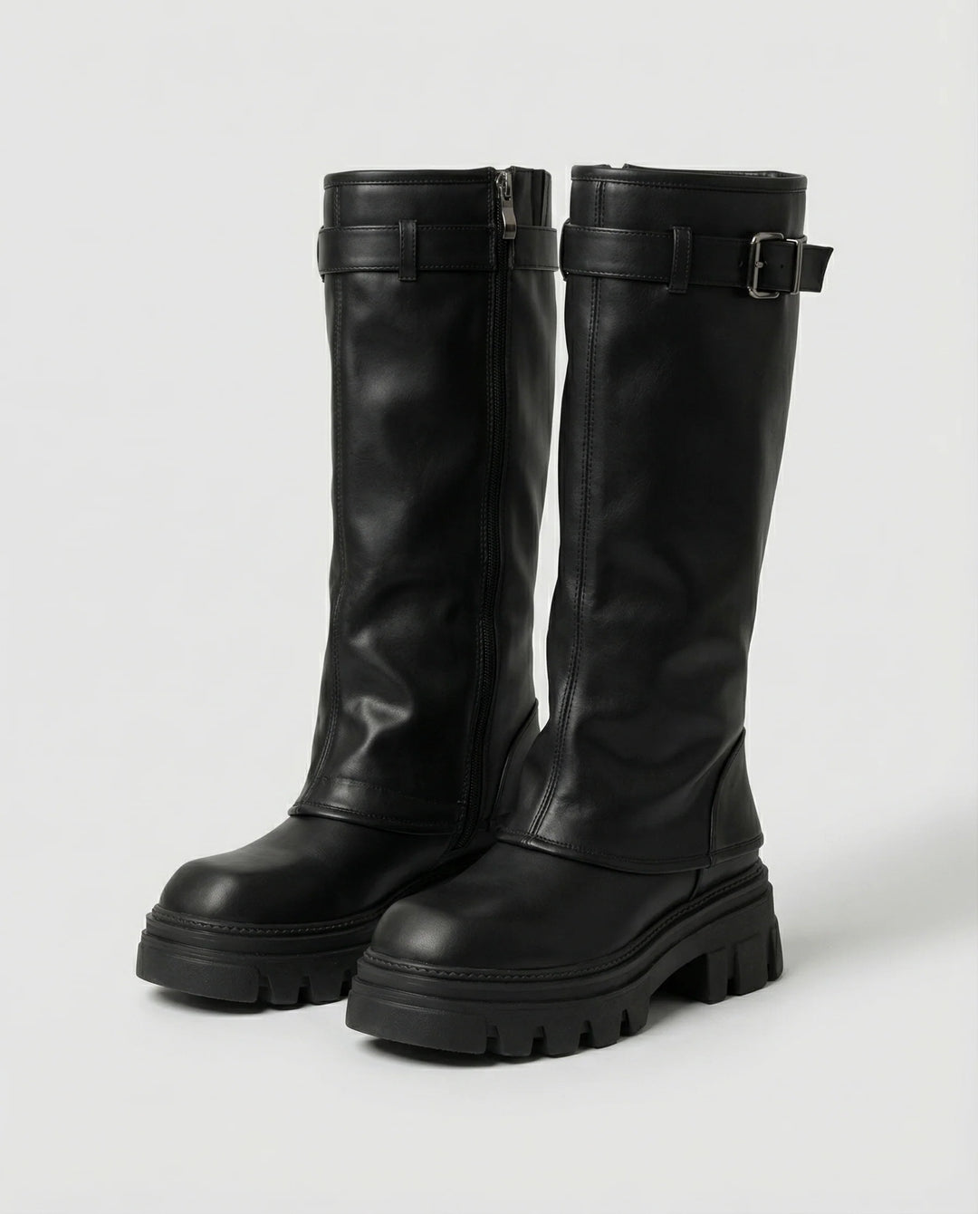Kniehohe Plateaustiefel